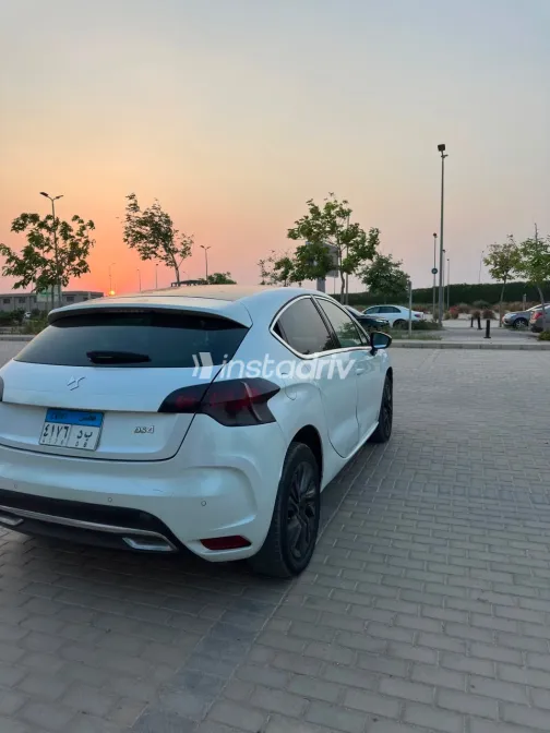 Citroën Ds4 2016 White Automatic Used for Sale in Greater Cairo ( Cairo + Giza) - 4