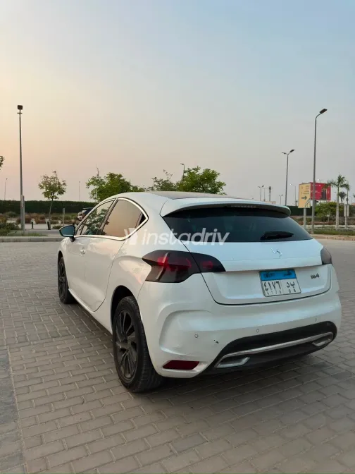 Citroën Ds4 2016 White Automatic Used for Sale in Greater Cairo ( Cairo + Giza) - 5