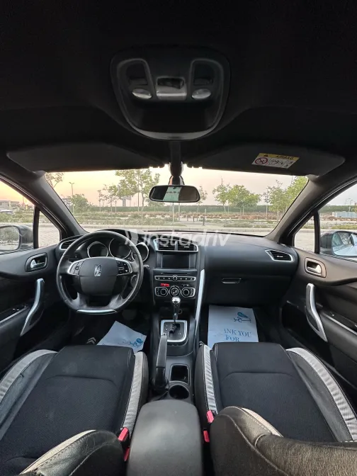 Citroën Ds4 2016 White Automatic Used for Sale in Greater Cairo ( Cairo + Giza) - 6