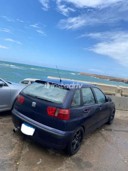Seat Ibiza 2001 White Manual Used for Sale in Greater Cairo ( Cairo + Giza) - 4