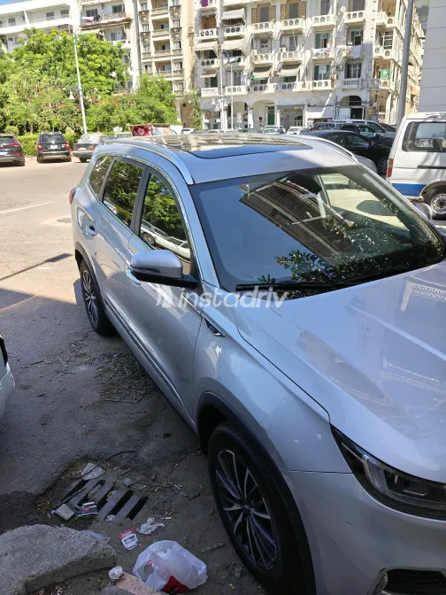 Chery Tiggo 8 Pro 2025 Silver Automatic Used for Sale in Greater Cairo ( Cairo + Giza) - 1