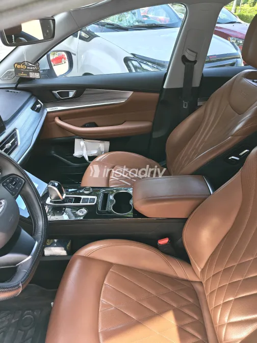 Chery Tiggo 8 Pro 2025 Silver Automatic Used for Sale in Greater Cairo ( Cairo + Giza) - 4
