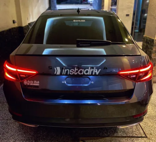 Skoda Superb 2021 Gray Automatic Used for Sale in Greater Cairo ( Cairo + Giza) - 3