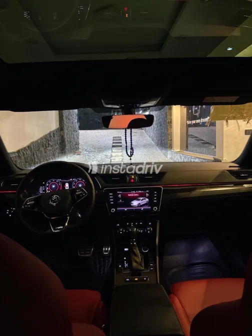 Skoda Superb 2021 Gray Automatic Used for Sale in Greater Cairo ( Cairo + Giza) - 4