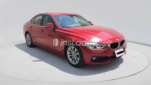 BMW 318 2016 Red Automatic Used for Sale in Greater Cairo ( Cairo + Giza) - 3