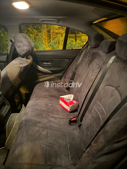 BMW 318 2016 Red Automatic Used for Sale in Greater Cairo ( Cairo + Giza) - 10