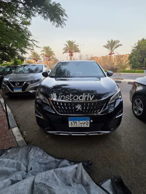 Peugeot 3008 2019 Black Automatic Used for Sale in Greater Cairo ( Cairo + Giza) - 8