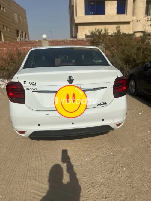 Renault Logan 2021 White Automatic Used for Sale in Greater Cairo ( Cairo + Giza) - 3