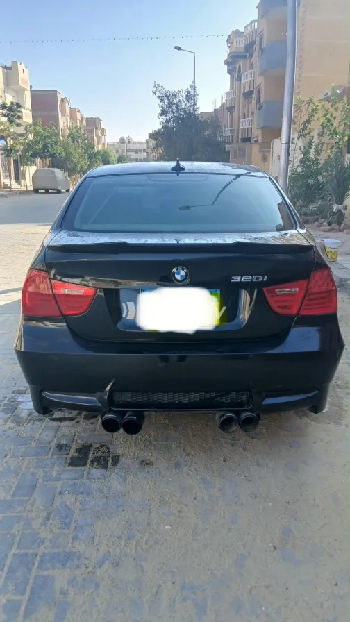 بي ام دبليو 320 2006 أسود أوتوماتيك مستعملة للبيع في القاهرة الكبرى ( القاهرة - الجيزة) - 6