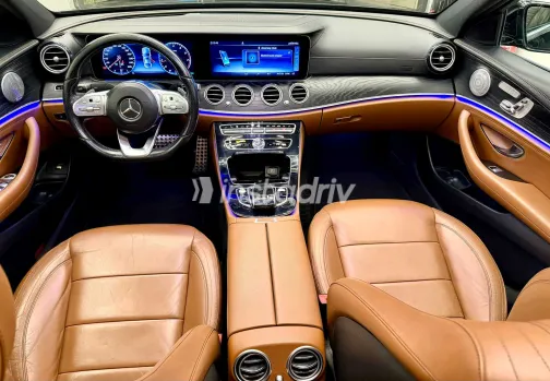 Mercedes E 350 2019 Black Automatic Used for Sale in Greater Cairo ( Cairo + Giza) - 2