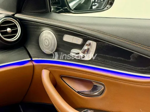 Mercedes E 350 2019 Black Automatic Used for Sale in Greater Cairo ( Cairo + Giza) - 5