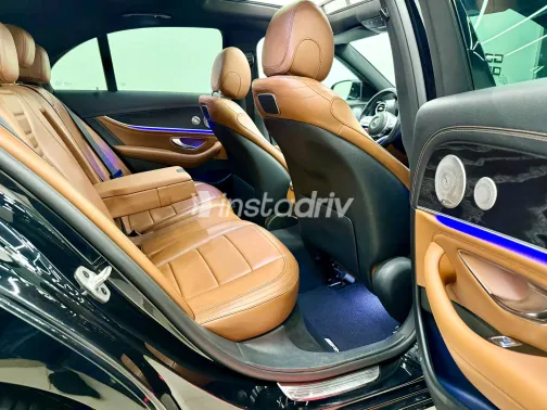 Mercedes E 350 2019 Black Automatic Used for Sale in Greater Cairo ( Cairo + Giza) - 7