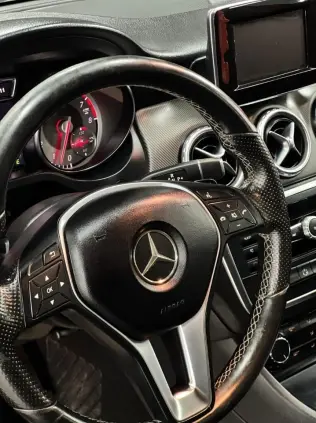 مرسيدس GLA 200 2015 أحمر أوتوماتيك مستعملة للبيع في القاهرة الكبرى ( القاهرة - الجيزة)