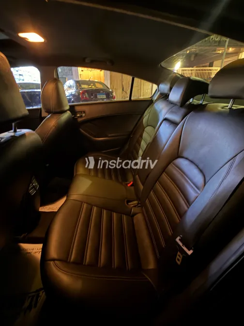Kia Cerato 2017 Black Automatic Used for Sale in Greater Cairo ( Cairo + Giza) - 7