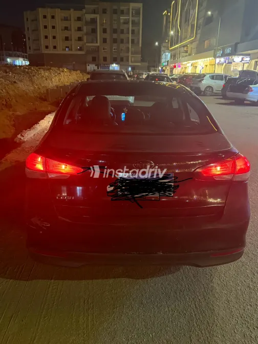 Kia Cerato 2017 Black Automatic Used for Sale in Greater Cairo ( Cairo + Giza) - 9