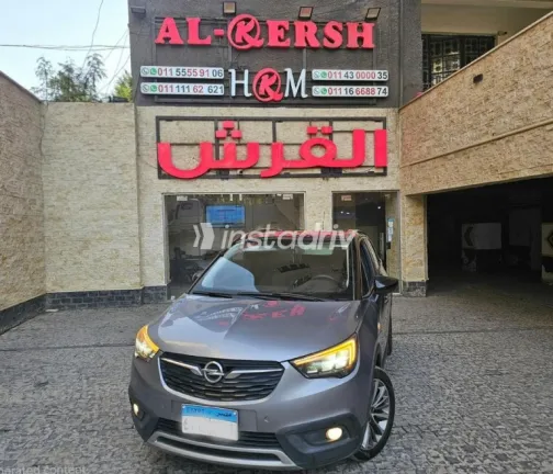 Opel Crossland 2021 Gray Automatic Used for Sale in Nasr city - 3