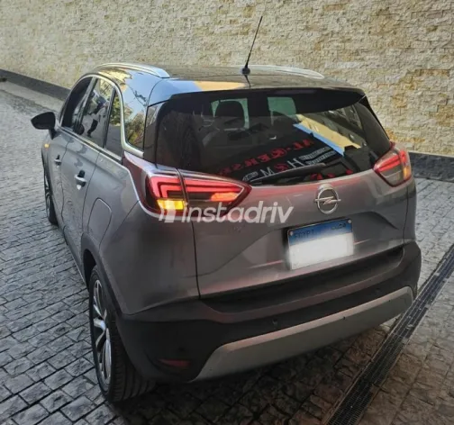 Opel Crossland 2021 Gray Automatic Used for Sale in Nasr city - 9