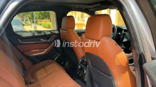 Jaguar F-Pace 2025 Black Automatic Used for Sale in Heliopolis - 5