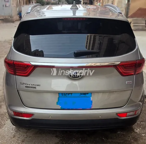 Kia Sportage 2017 Gold Automatic Used for Sale in Greater Cairo ( Cairo + Giza) - 2