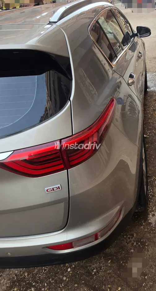 Kia Sportage 2017 Gold Automatic Used for Sale in Greater Cairo ( Cairo + Giza) - 8