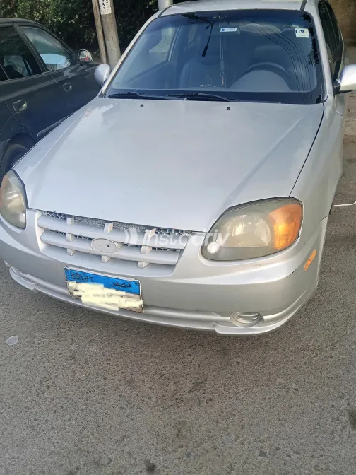 Hyundai Verna 2001 Gray Automatic Used for Sale in Greater Cairo ( Cairo + Giza) - 4