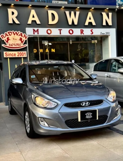 Hyundai Accent RB 2019 Gray Automatic Used for Sale in Nasr city - 1