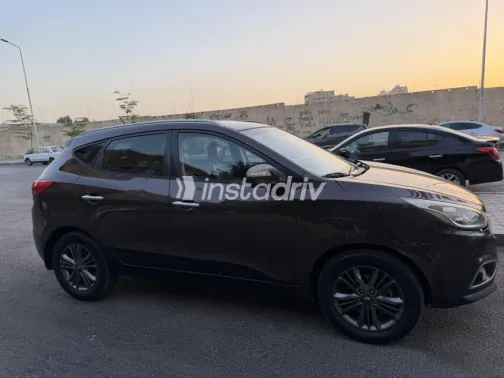 Hyundai IX 35 2015 Brown Automatic Used for Sale in Heliopolis - 8