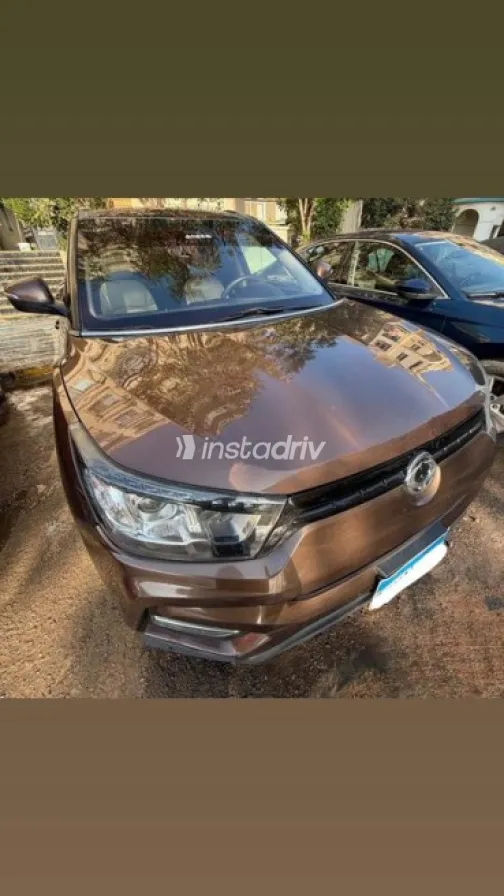 Ssang Yong Tivoli 2018 Mocha Automatic Used for Sale in Cairo - 3
