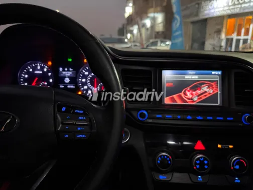 هيونداي افانتي 2019 أحمر أوتوماتيك مستعملة للبيع في القاهرة الكبرى ( القاهرة - الجيزة) - 6