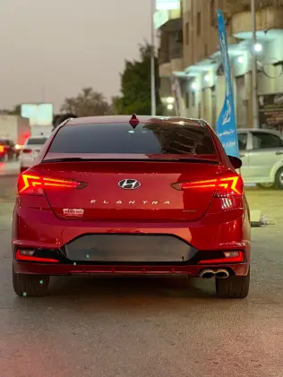 هيونداي افانتي 2019 أحمر أوتوماتيك مستعملة للبيع في القاهرة الكبرى ( القاهرة - الجيزة)
