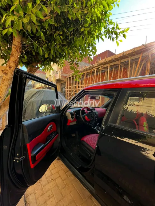 Kia Soul 2016 Black Automatic Used for Sale in Greater Cairo ( Cairo + Giza) - 6