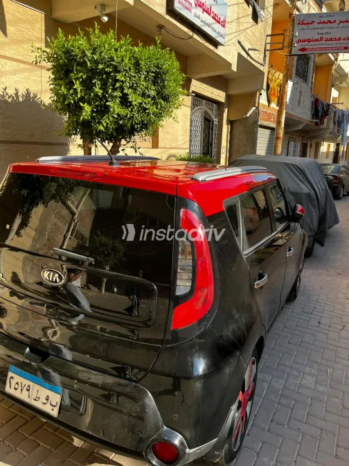 Kia Soul 2016 Black Automatic Used for Sale in Greater Cairo ( Cairo + Giza) - 8
