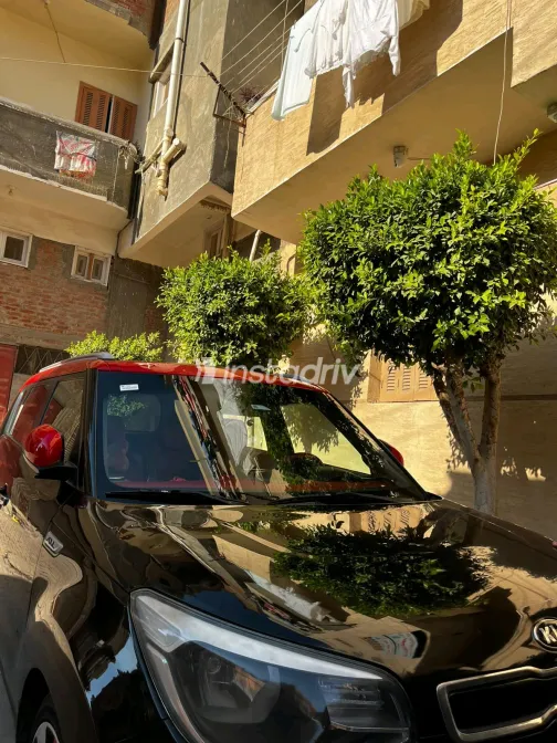 Kia Soul 2016 Black Automatic Used for Sale in Greater Cairo ( Cairo + Giza) - 9