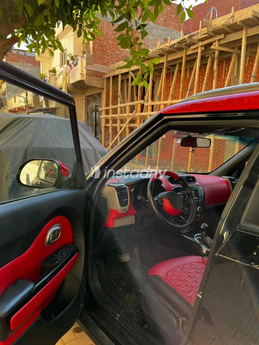 Kia Soul 2016 Black Automatic Used for Sale in Greater Cairo ( Cairo + Giza) - 10