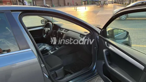 Skoda Octavia 2019 Blue Automatic Used for Sale in Greater Cairo ( Cairo + Giza) - 3