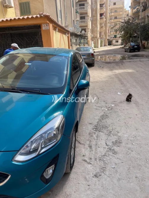 Ford Fiesta 2019 Turquoise Automatic Used for Sale in Greater Cairo ( Cairo + Giza) - 6