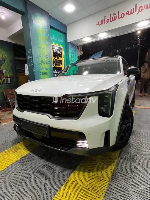 Kia Sorento 2024 White Automatic Used for Sale in Greater Cairo ( Cairo + Giza) - 2