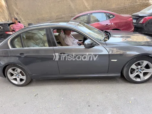 BMW 320 2011 Dark Gray Automatic Used for Sale in Greater Cairo ( Cairo + Giza) - 5