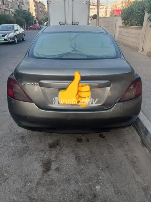 Nissan Sunny 2013 Bronze Automatic Used for Sale in Mokattam - 2