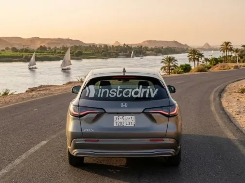 Honda ZRV 2023 Silver Automatic Used for Sale in Cairo - 4