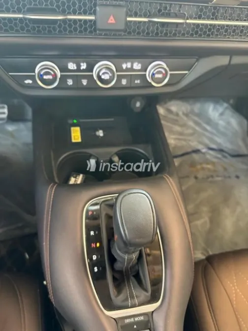 Honda ZRV 2023 Silver Automatic Used for Sale in Cairo - 5