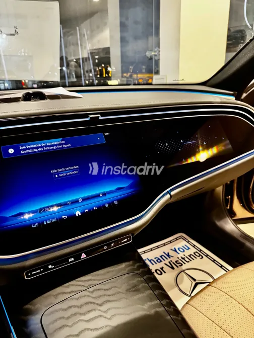 Mercedes E 200 2025 Gold Automatic Used for Sale in Greater Cairo ( Cairo + Giza) - 7