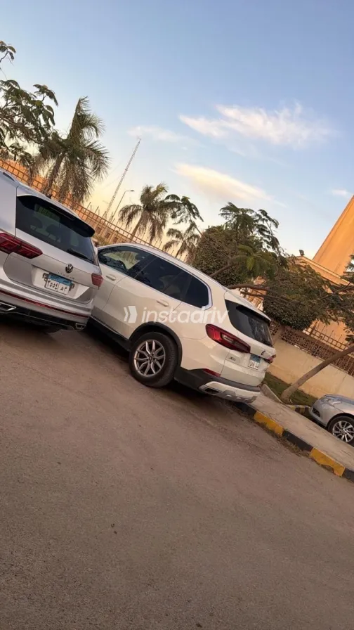 بي ام دبليو X5 2020 أبيض أوتوماتيك مستعملة للبيع في القاهرة الكبرى ( القاهرة - الجيزة) - 6