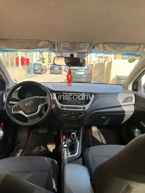 Hyundai Accent HCI 2022 White Automatic Used for Sale in Greater Cairo ( Cairo + Giza) - 3