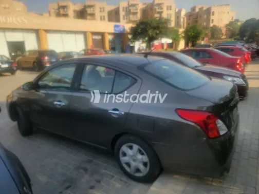 Nissan Sunny 2016 Bronze Manual Used for Sale in Greater Cairo ( Cairo + Giza) - 3