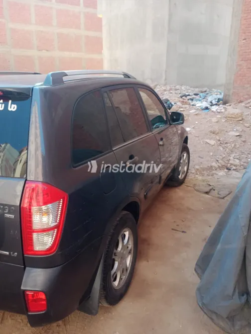 Chery Tiggo 3 2019 Dark Gray Manual Used for Sale in Greater Cairo ( Cairo + Giza) - 5