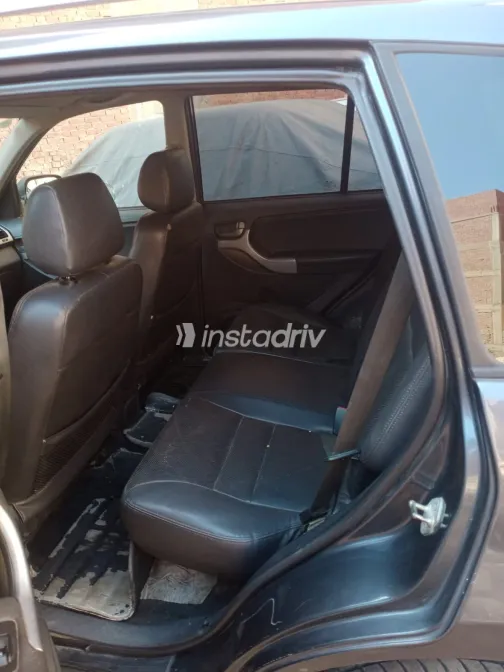 Chery Tiggo 3 2019 Dark Gray Manual Used for Sale in Greater Cairo ( Cairo + Giza) - 6