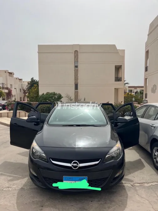 Opel Astra 2018 Black Automatic Used for Sale in Greater Cairo ( Cairo + Giza) - 1