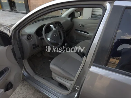 Nissan Sunny 2020 Champagne Automatic Used for Sale in Greater Cairo ( Cairo + Giza) - 3