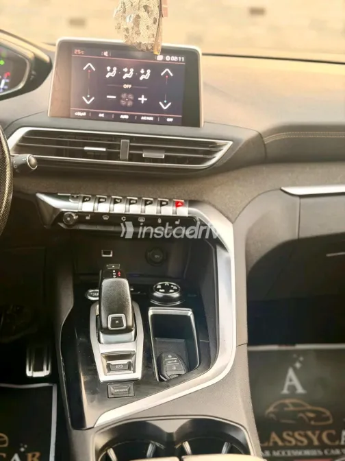 Peugeot 5008 2018 Black Automatic Used for Sale in Greater Cairo ( Cairo + Giza) - 1